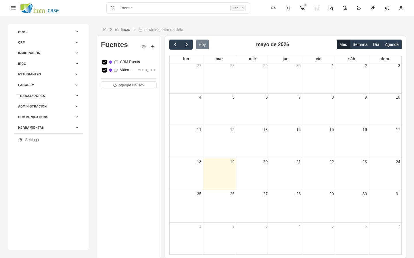 Screenshot: vista mensual del calendario con eventos coloreados por tipo