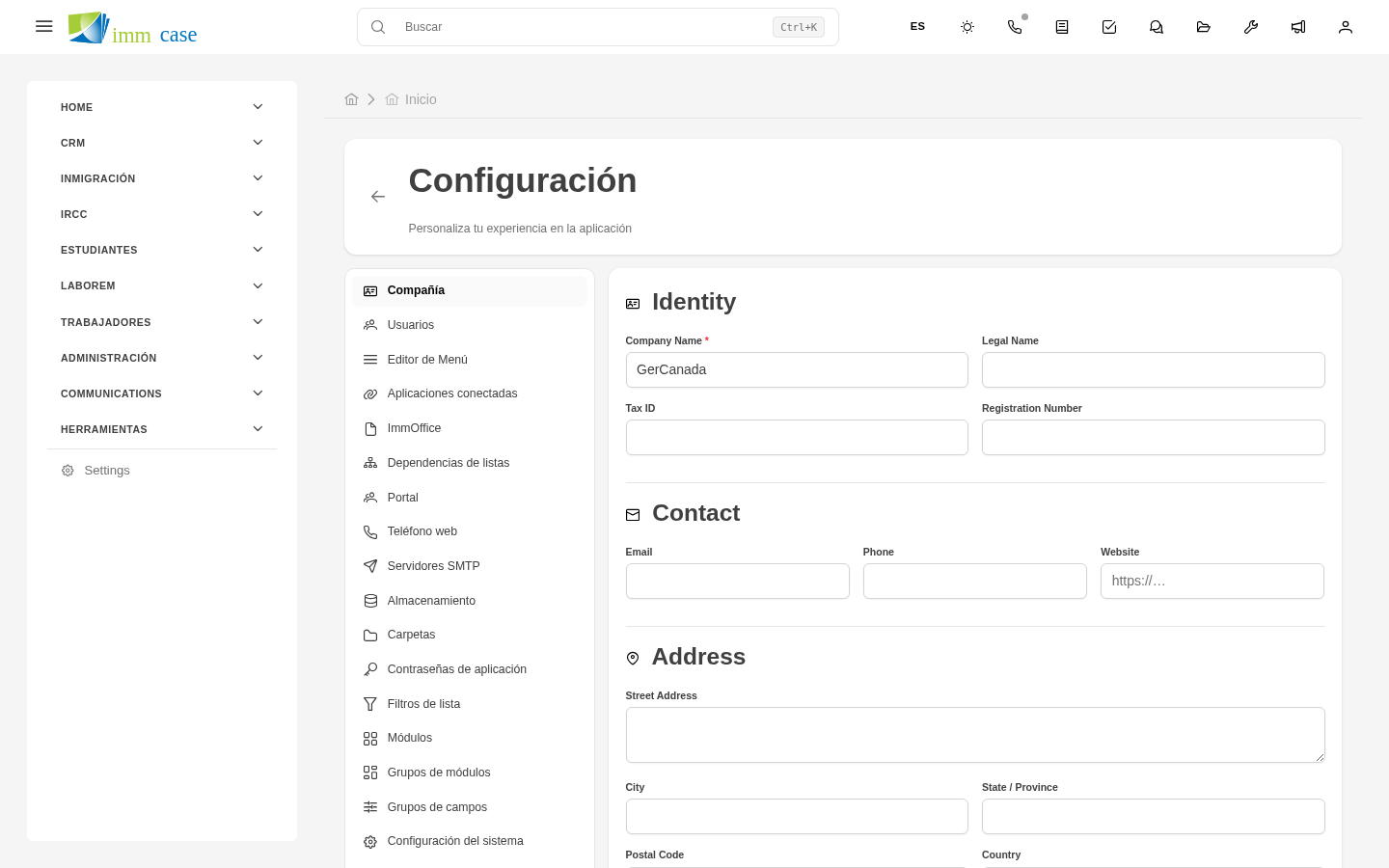 Screenshot: pantalla del perfil de la consultoría con secciones plegables